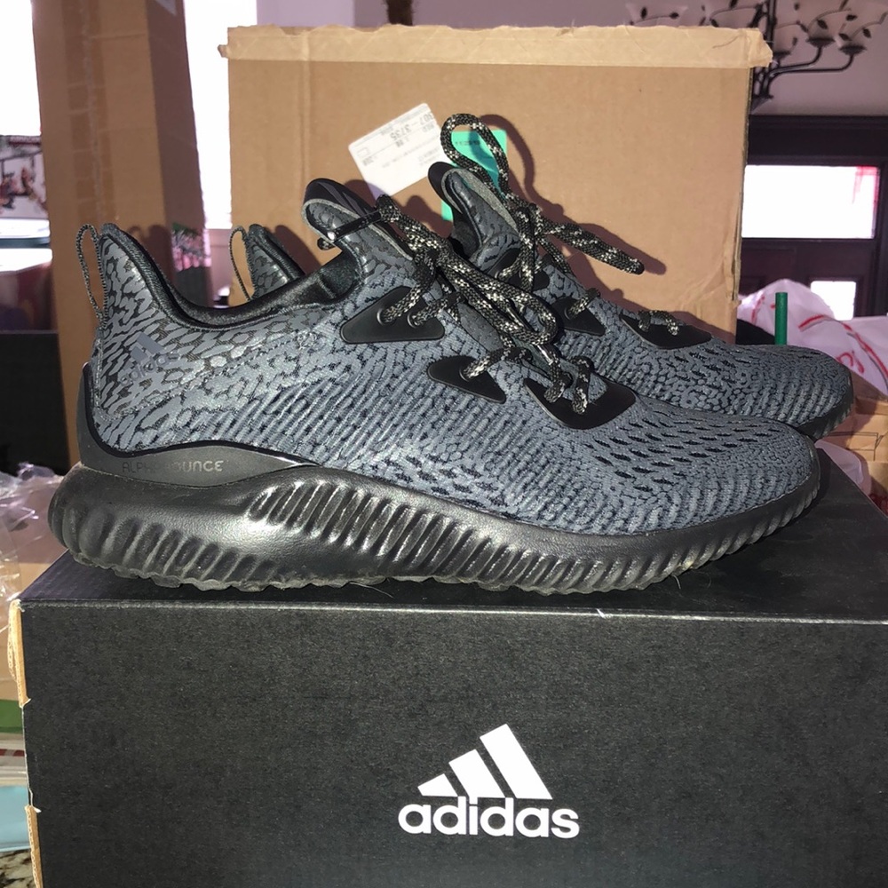 Adidas Alphabounce